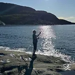 5 Person In Flatanger Vik (Nord-Trondelag)