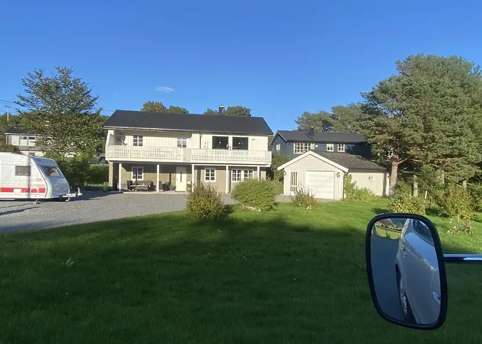 5 Person In Flatanger * Vik (Nord-Trondelag)
