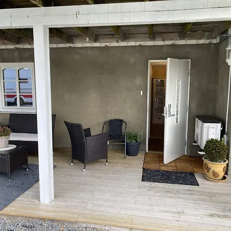 5 Person In Flatanger Apartman