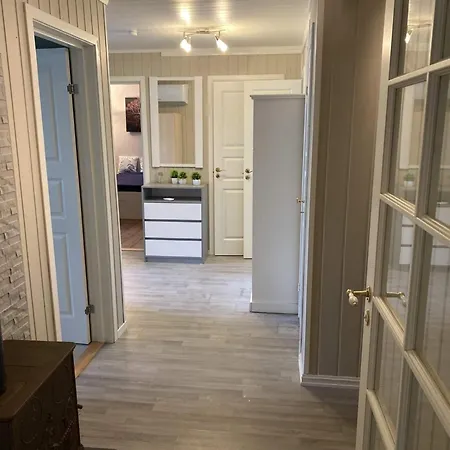 5 Person In Flatanger Apartman *