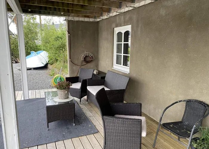 5 Person In Flatanger Vik (Nord-Trondelag)